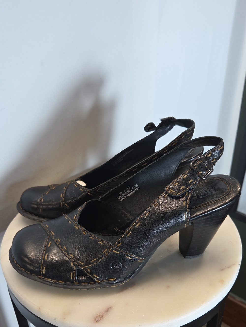 Born Black Leather Slingback Heels with Contrast Tan Stitching Size 10